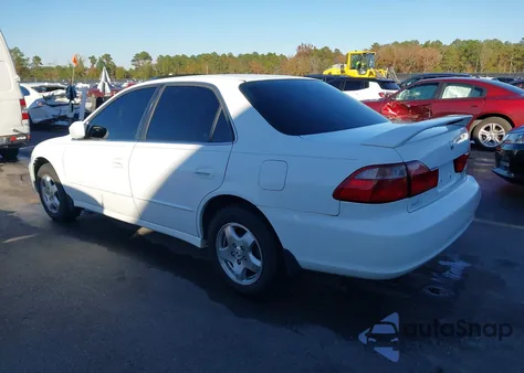 2000 Honda Accord 3.0 Ex from USA, damaged, VIN 1HGCG1657YA101030
